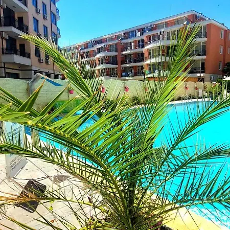 Blue Marine - Menada Apartment *