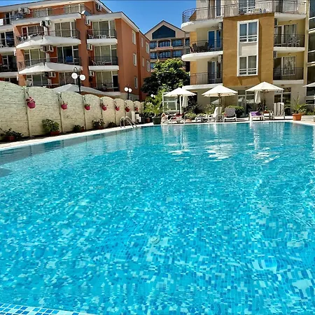 Blue Marine - Menada Apartment *